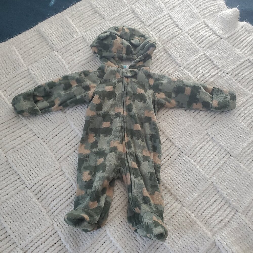 Healthtex hooded fleece bunting